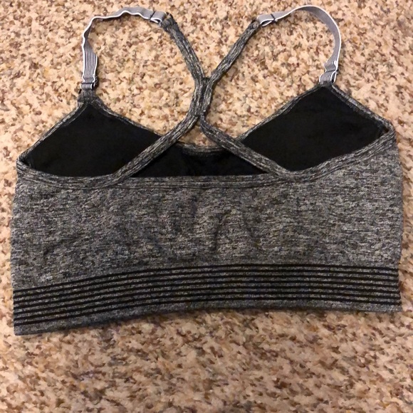 Like new Victoria’s Secret sports bra - Picture 2 of 3
